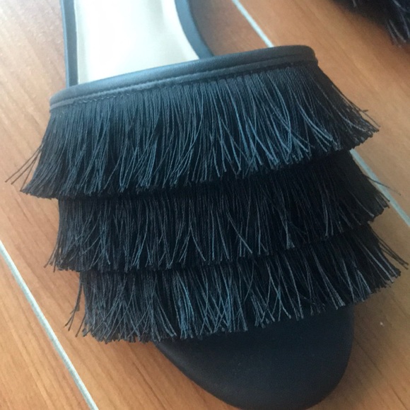 Barely worn!  Trina Turk for Inc slides - Picture 2 of 4